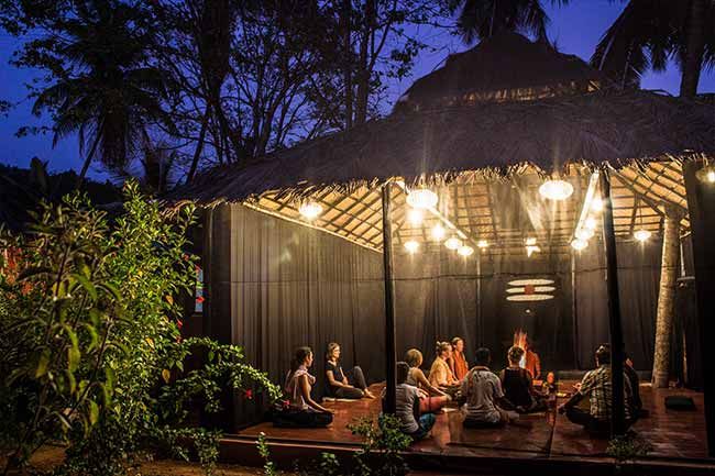 Havan: the sacred fire ritual with chanting of mantras